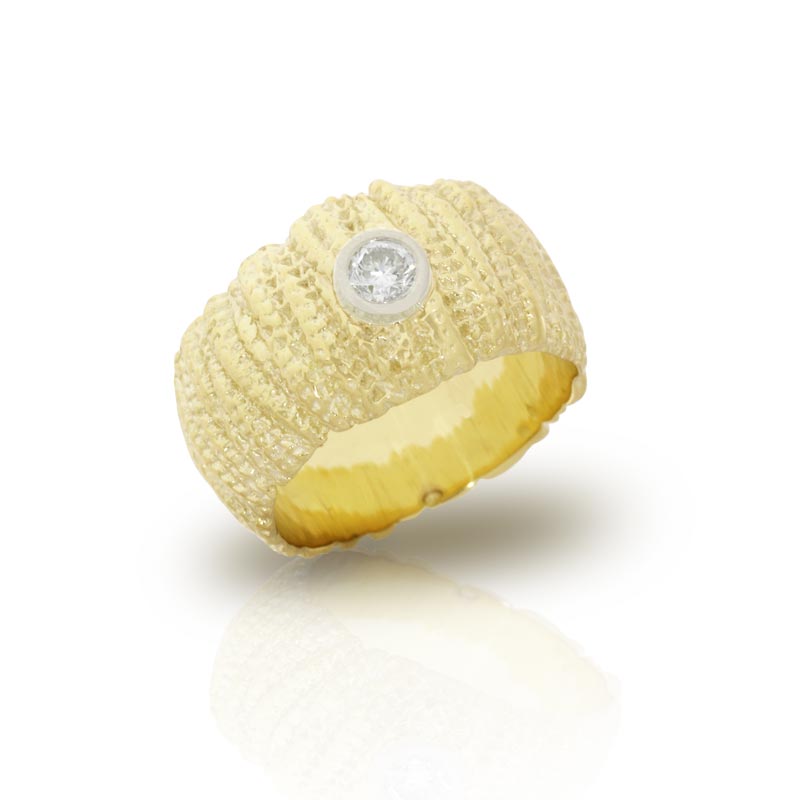 Ring mit Brillant